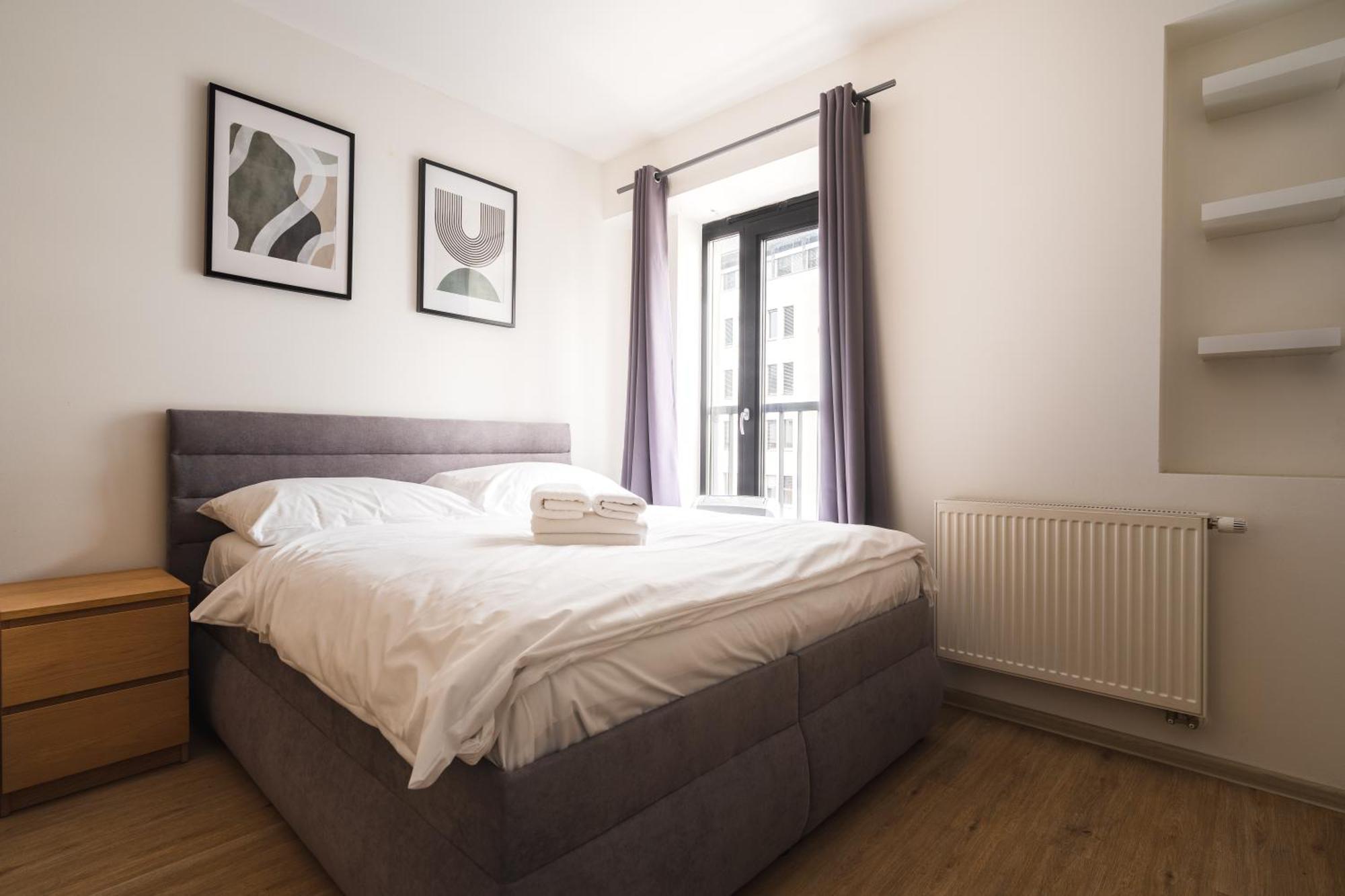 Charming & Cozy Ambiente Apartments Bratislava Bagian luar foto