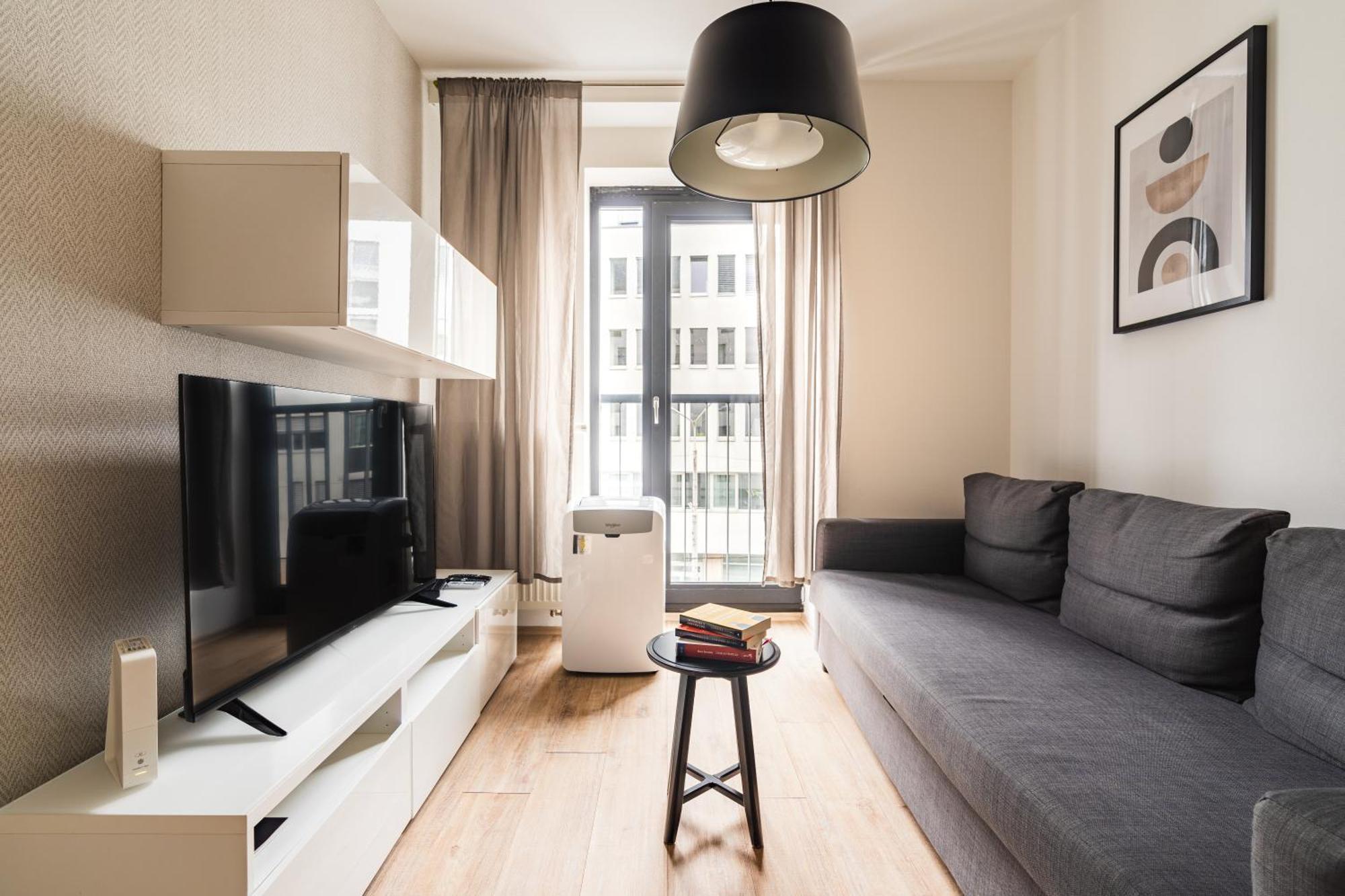Charming & Cozy Ambiente Apartments Bratislava Bagian luar foto