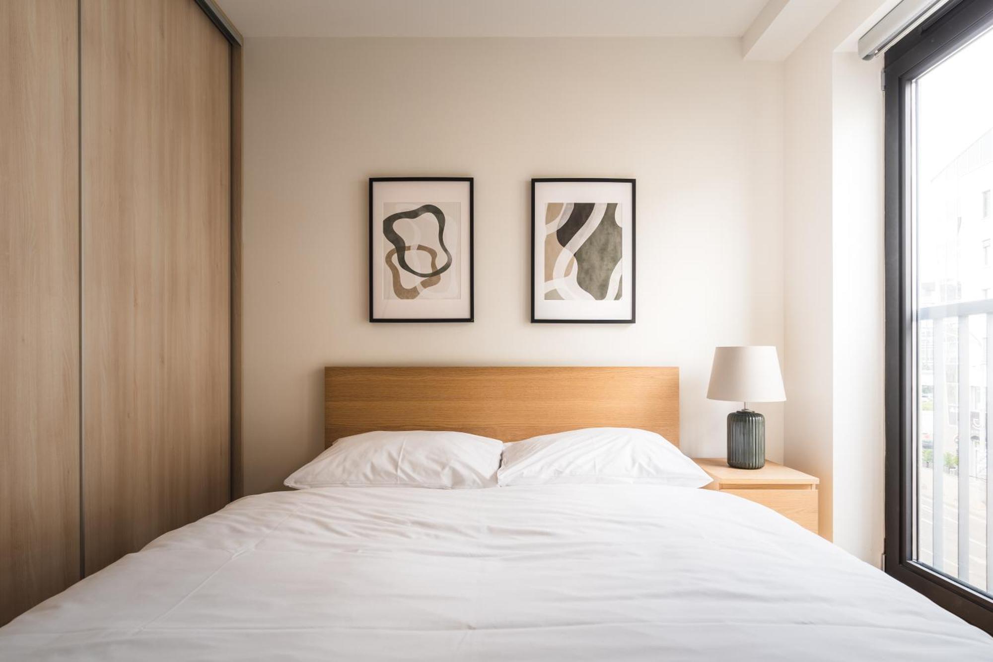 Charming & Cozy Ambiente Apartments Bratislava Bagian luar foto