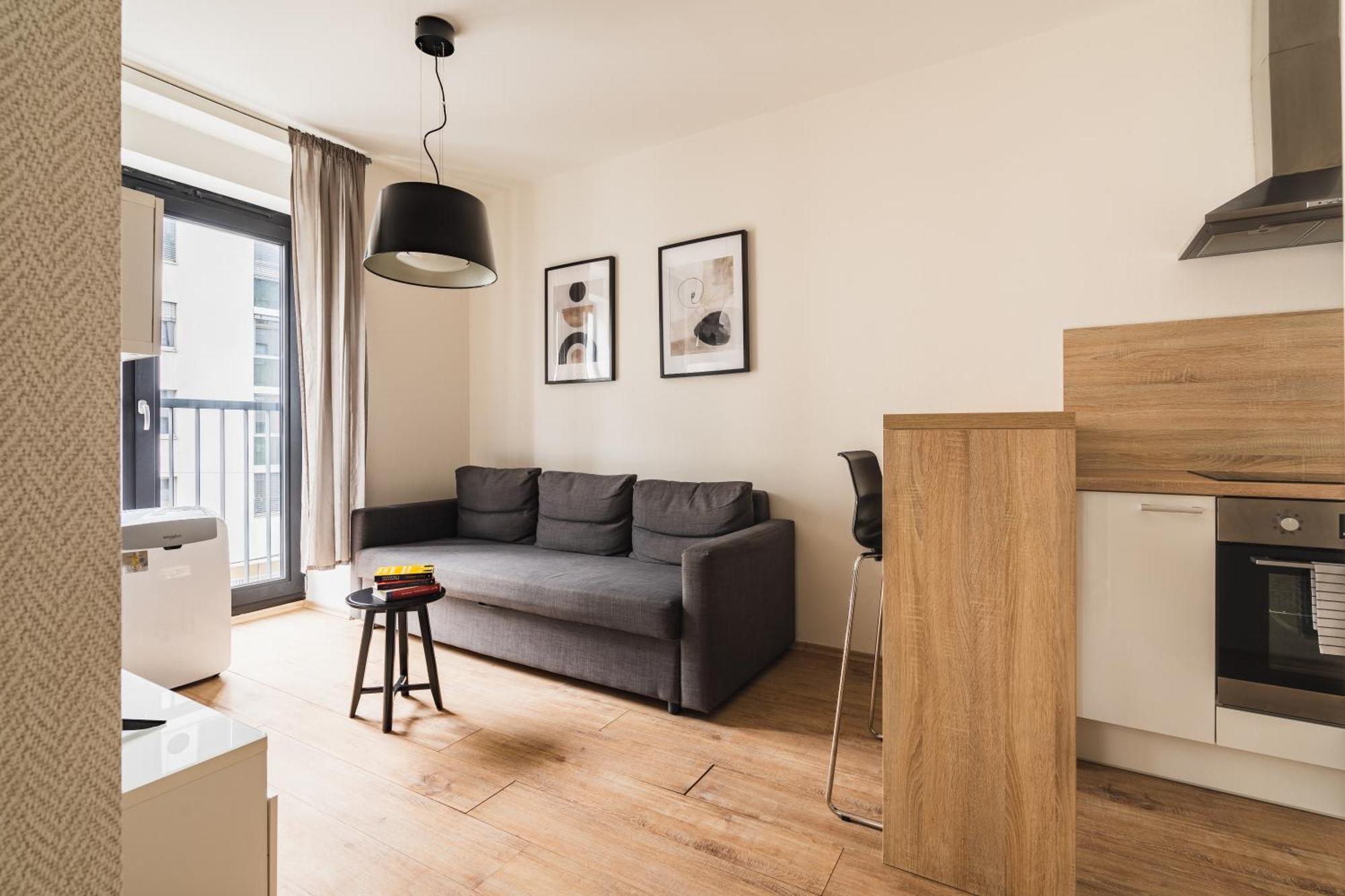 Charming & Cozy Ambiente Apartments Bratislava Bagian luar foto