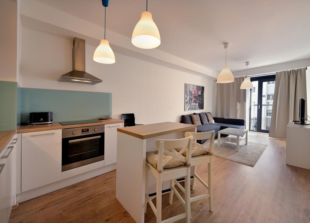 Charming & Cozy Ambiente Apartments Bratislava Bagian luar foto