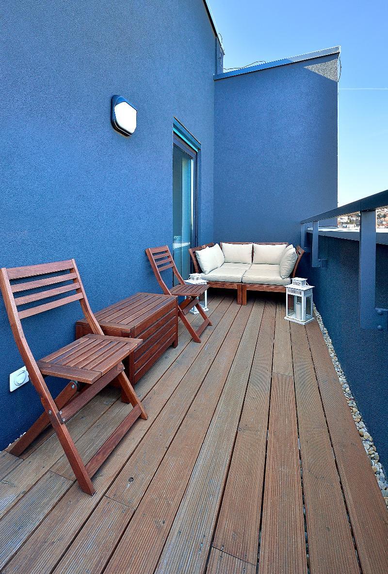 Charming & Cozy Ambiente Apartments Bratislava Bagian luar foto