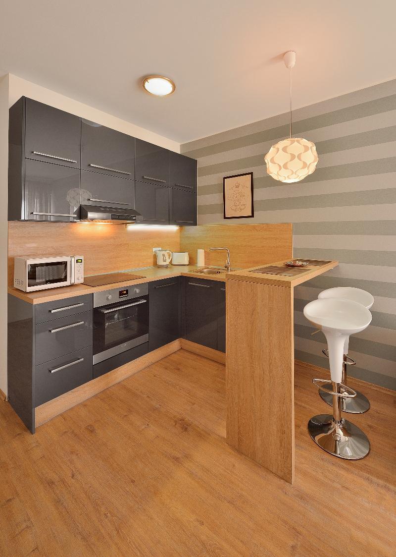 Charming & Cozy Ambiente Apartments Bratislava Bagian luar foto