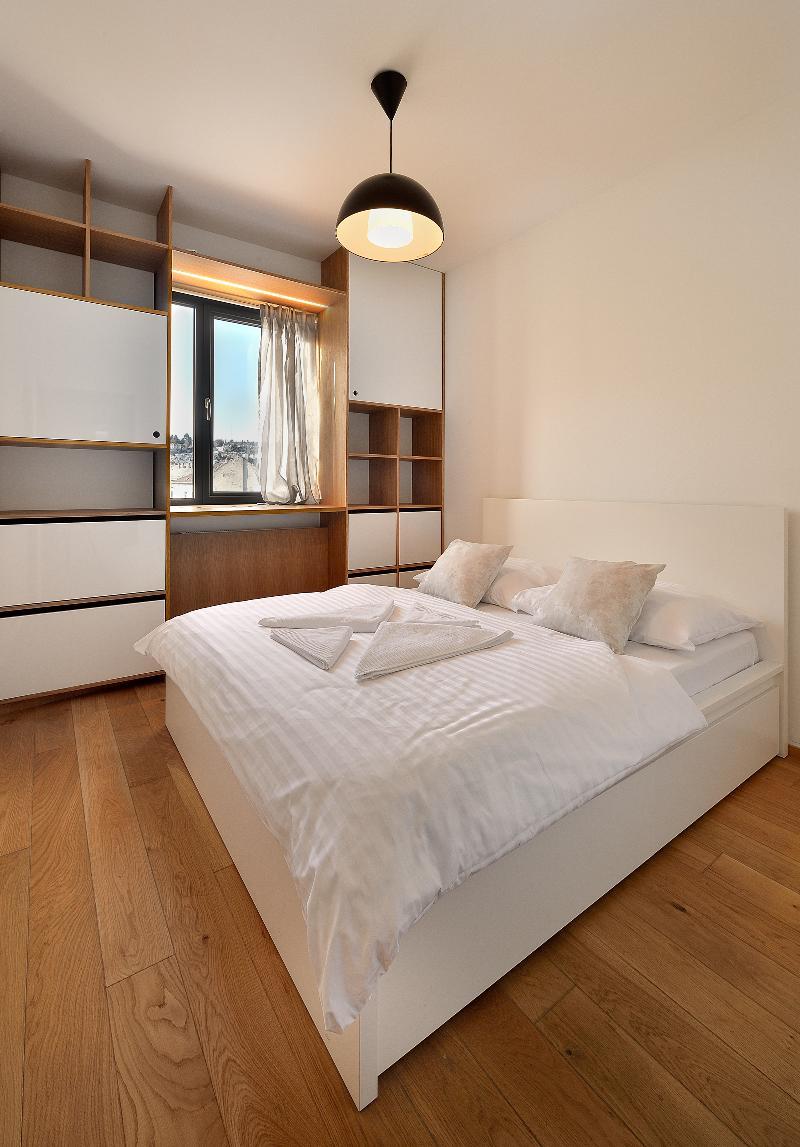 Charming & Cozy Ambiente Apartments Bratislava Bagian luar foto