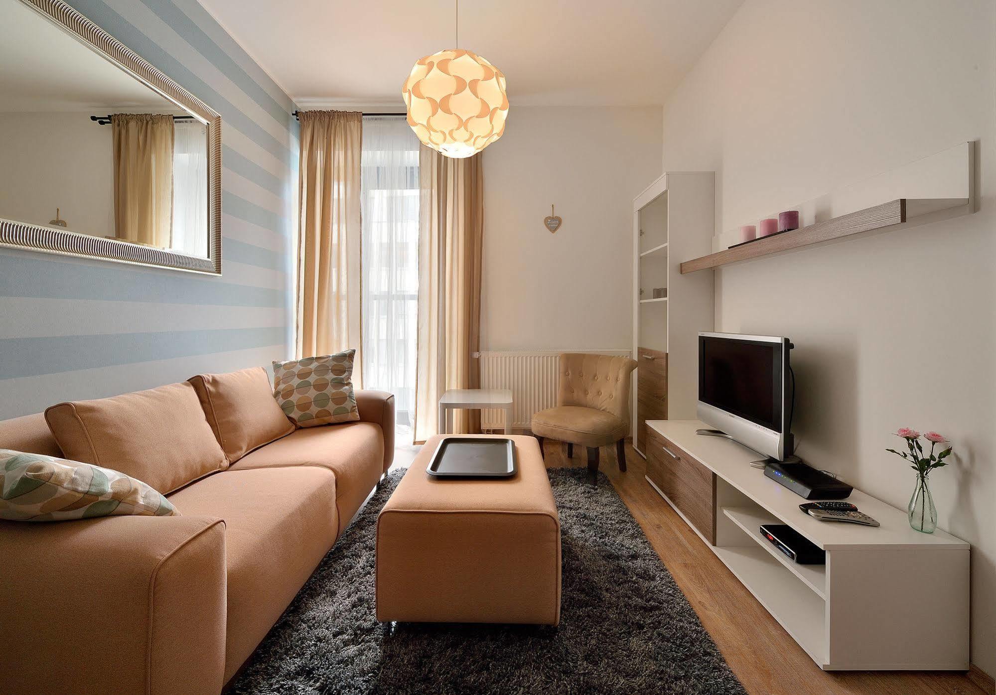 Charming & Cozy Ambiente Apartments Bratislava Bagian luar foto