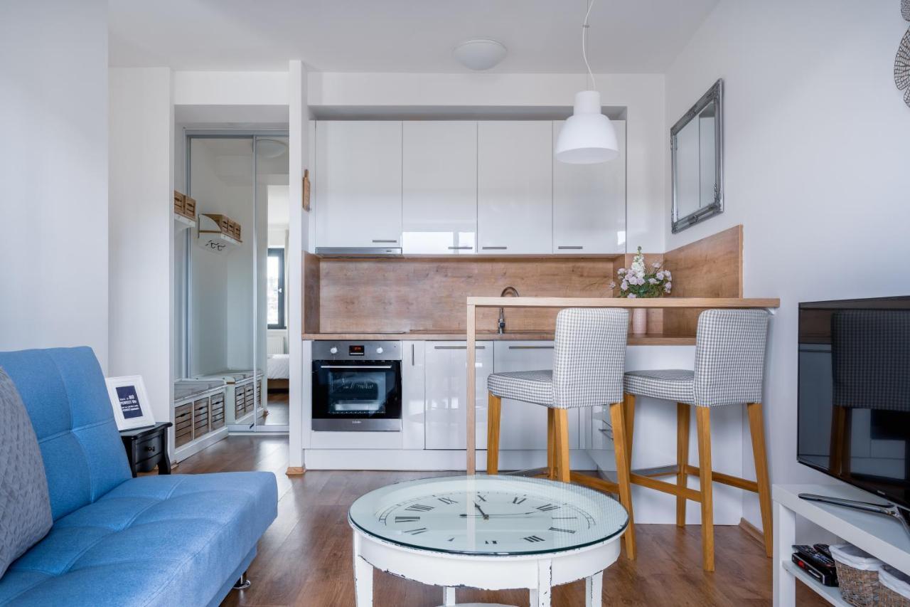 Charming & Cozy Ambiente Apartments Bratislava Bagian luar foto